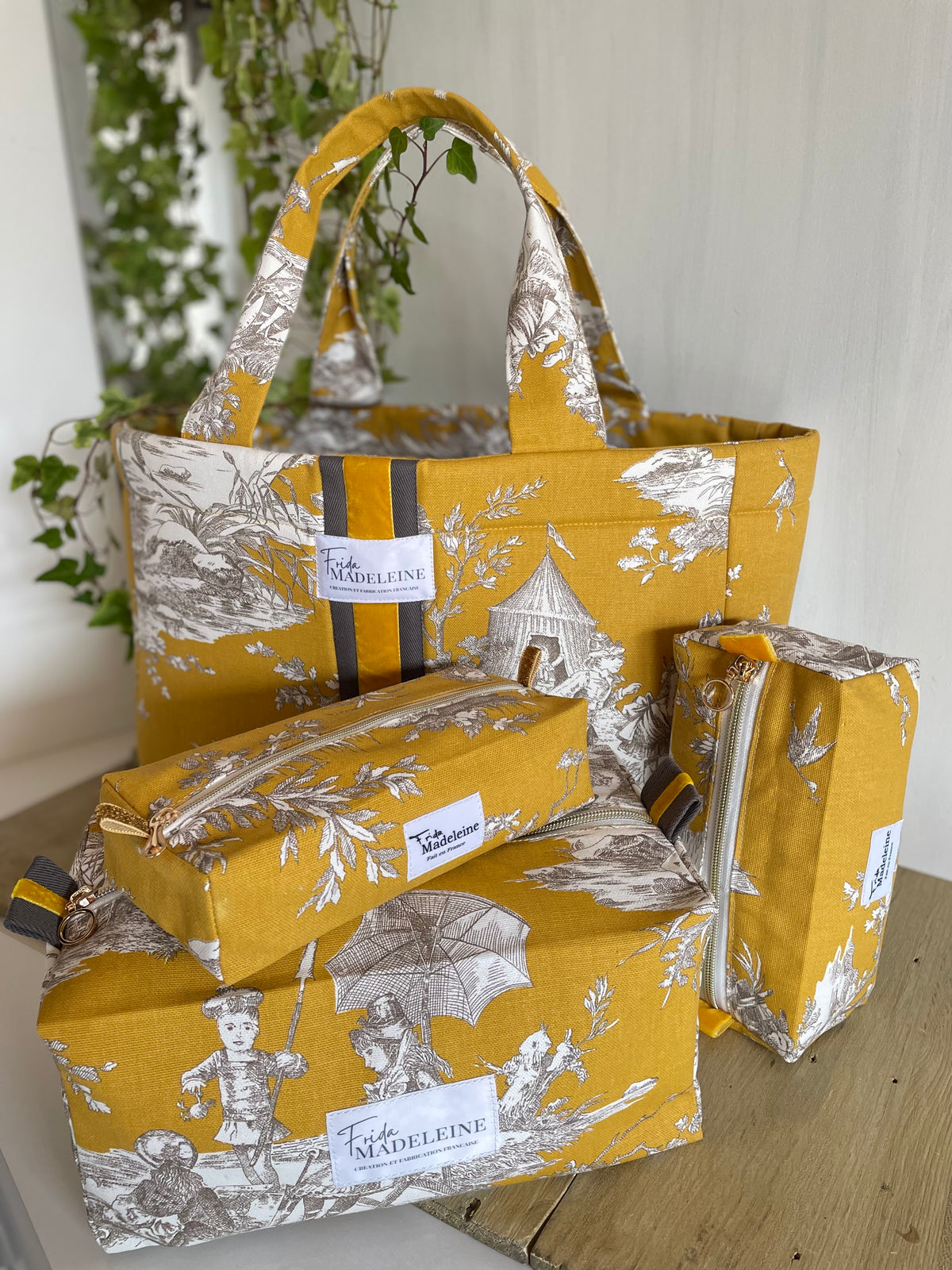 Trousse de toilette Muriel en Toile de Jouy Safran
