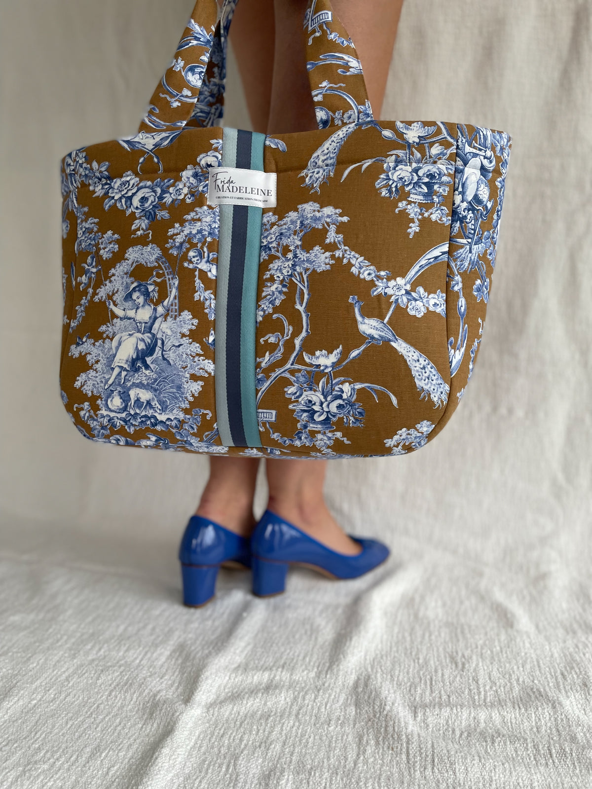 Cabas Emile Camel et Bleu en toile de Jouy